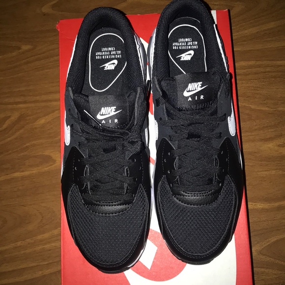 NIKE AIR MAX - Picture 4 of 5